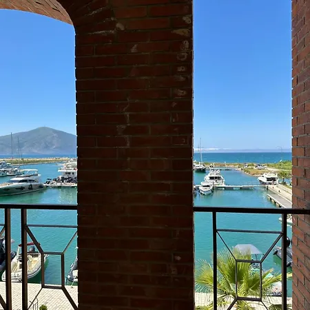 Διαμέρισμα Marina View *