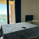 Marina View *