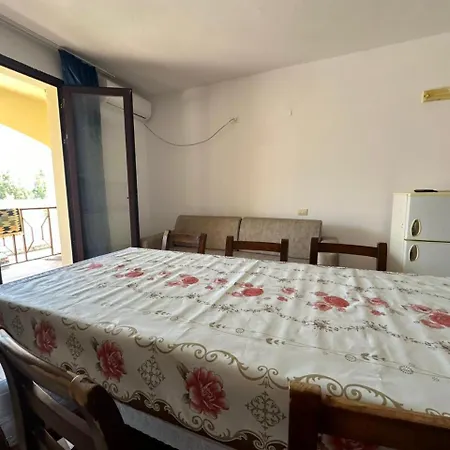 Marina View شقة *