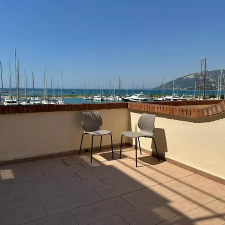 Marina View *