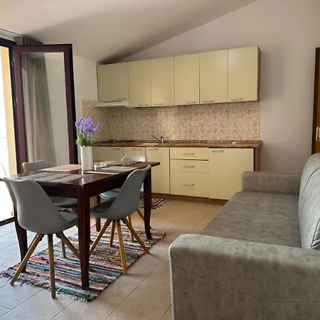 Marina View * فلورا